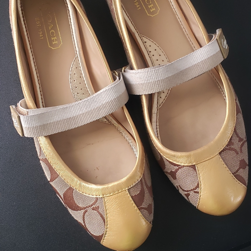 Coach Janey Flats Size 8.5